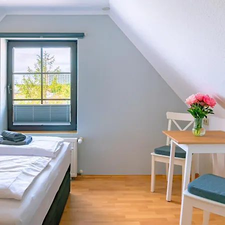 Apartmenthaus Captain Hook Rostock Exterior photo